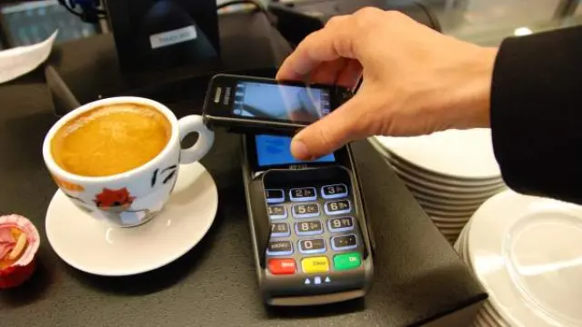 Pagos móviles con 'contactless': qué son y por qué van a crecer un 34% en España hasta 2026