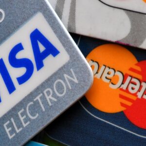Visa y MasterCard sellaron acuerdo histórico para reducir comisiones: los comerciantes ahorrarán USD 30 mil millones