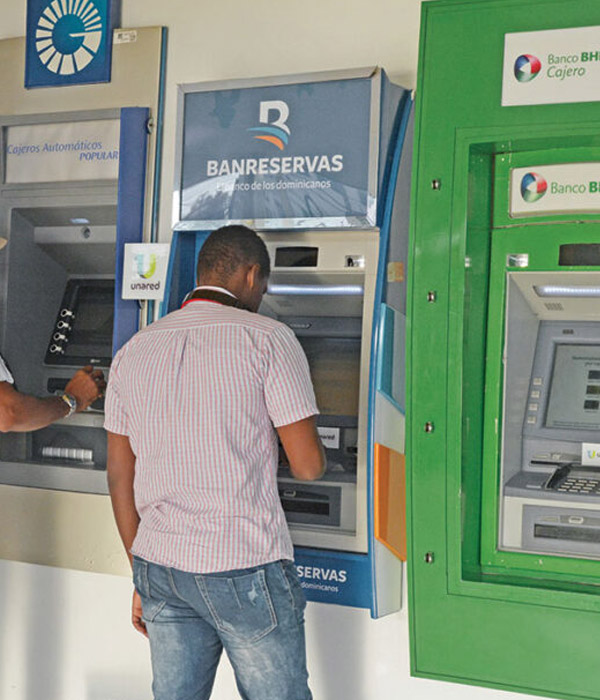 Cantidad de cajeros automáticos en RD se incrementó en 21.1 %