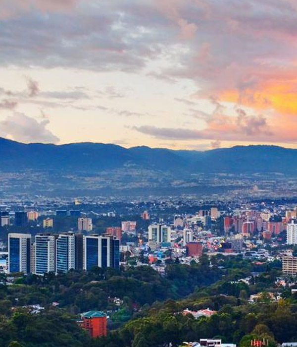 Banco Cuscatlán ya opera en Guatemala