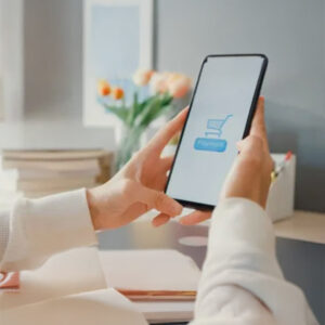 Comercio electrónico en Ecuador: el celular se consolida como el nuevo supermercado.