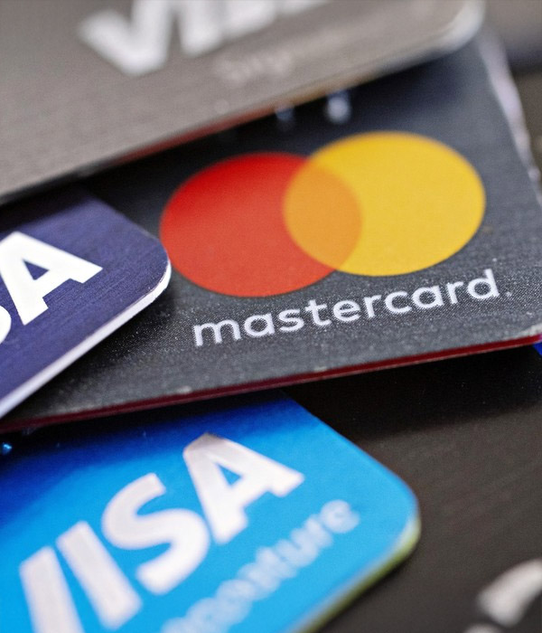 Gran Bretaña teme que Donald Trump destruya el sistema de pagos con tarjetas de crédito y busca una alternativa