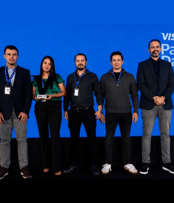 Banco Promerica Costa Rica recibe reconocimiento de Visa por liderazgo en adopción de billeteras digitales.