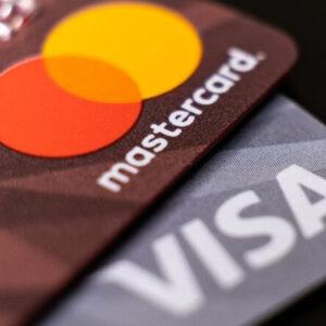 Adiós Visa y Mastercard: 130 millones de europeos pasarán a utilizar únicamente sistemas de pago soberanos para 2026.