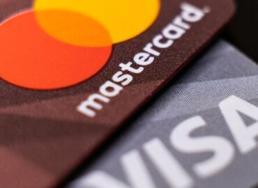 Adiós Visa y Mastercard: 130 millones de europeos pasarán a utilizar únicamente sistemas de pago soberanos para 2026.