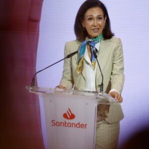 La Fed autoriza la compra de Webster por el Santander y la operación se cerrará en dos semanas.